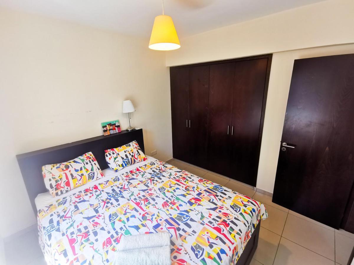 Promenade Breeze City Apartment Larnaca Ngoại thất bức ảnh