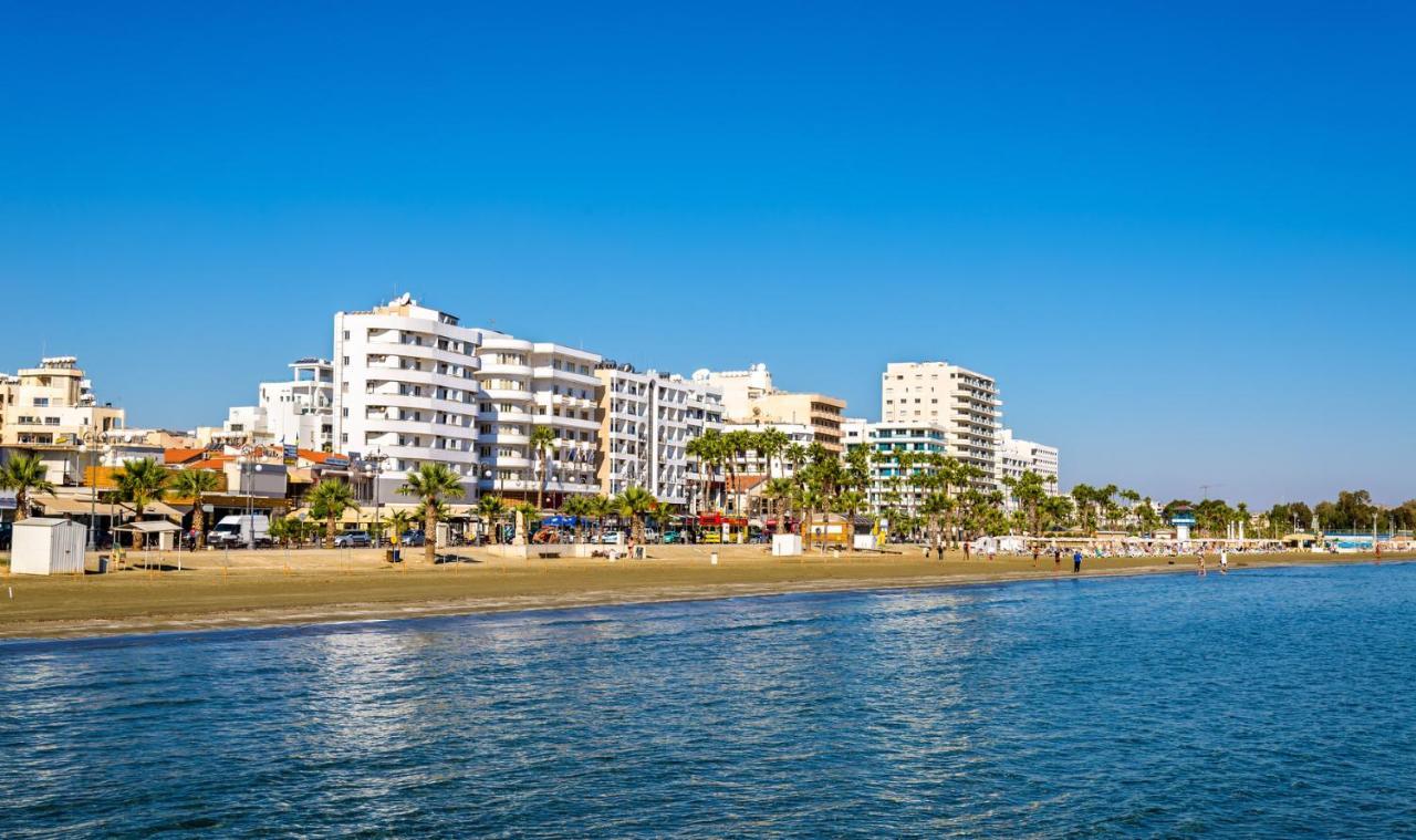 Promenade Breeze City Apartment Larnaca Ngoại thất bức ảnh